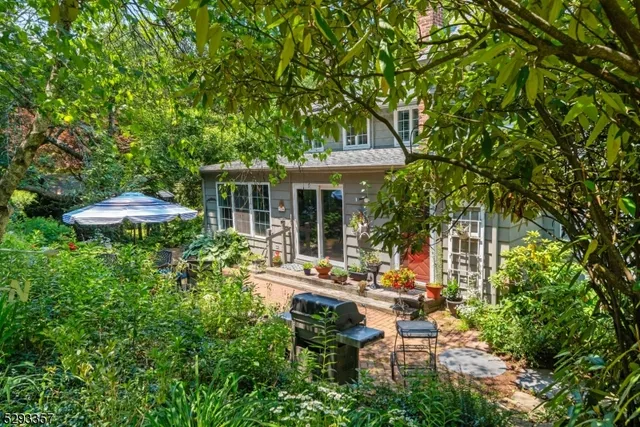 $950,000 | 130 Kings Highway, Hackettstown, NJ 07840