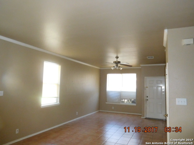 7243 Snowden Crest, Unit RIGHT San Antonio, TX 78240 - Photo 3 of 16