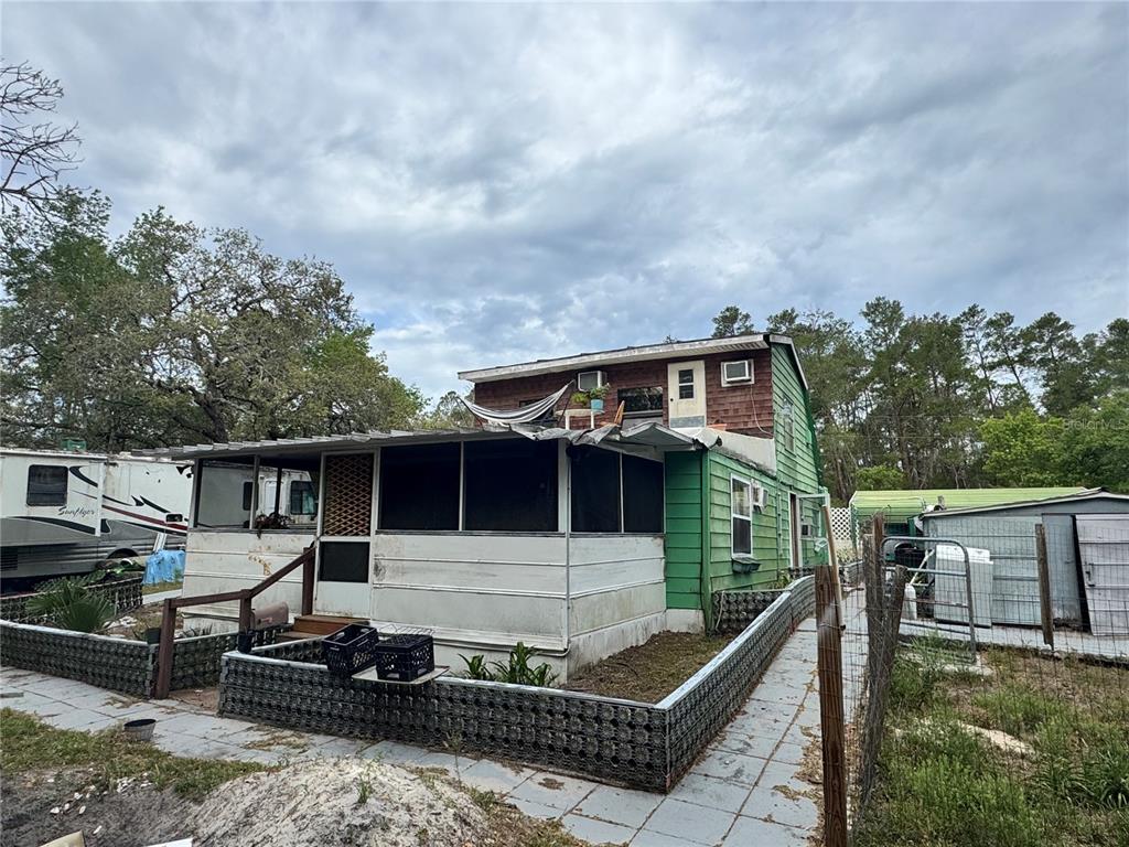 17528 Coyote Road Hudson, FL 34667 - Photo 4 of 60