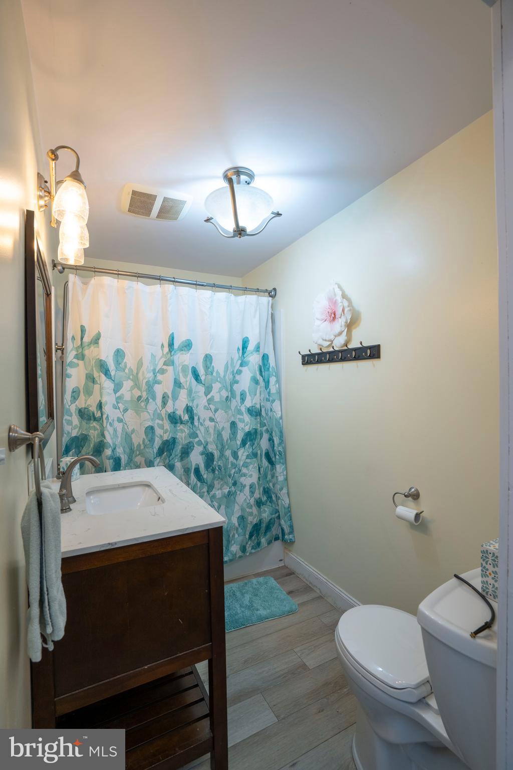 2272 Green Lane Reedsville, PA 17084 - Photo 37 of 76 Hall bathroom