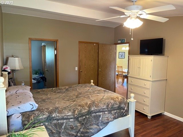 13494 Southwest Campbell Road Hillsboro, OR 97123 - Photo 12 of 32