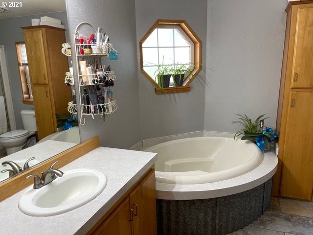 13494 Southwest Campbell Road Hillsboro, OR 97123 - Photo 13 of 32