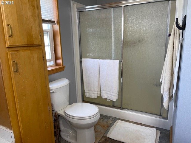 13494 Southwest Campbell Road Hillsboro, OR 97123 - Photo 15 of 32