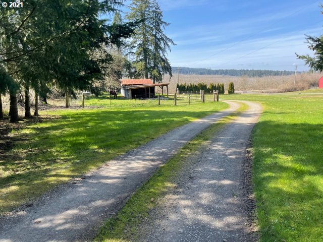 13494 Southwest Campbell Road Hillsboro, OR 97123 - Photo 31 of 32