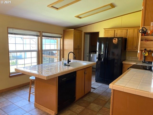 13494 Southwest Campbell Road Hillsboro, OR 97123 - Photo 8 of 32