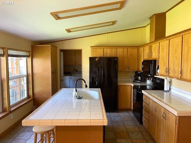 13494 Southwest Campbell Road Hillsboro, OR 97123 - Photo 9 of 32