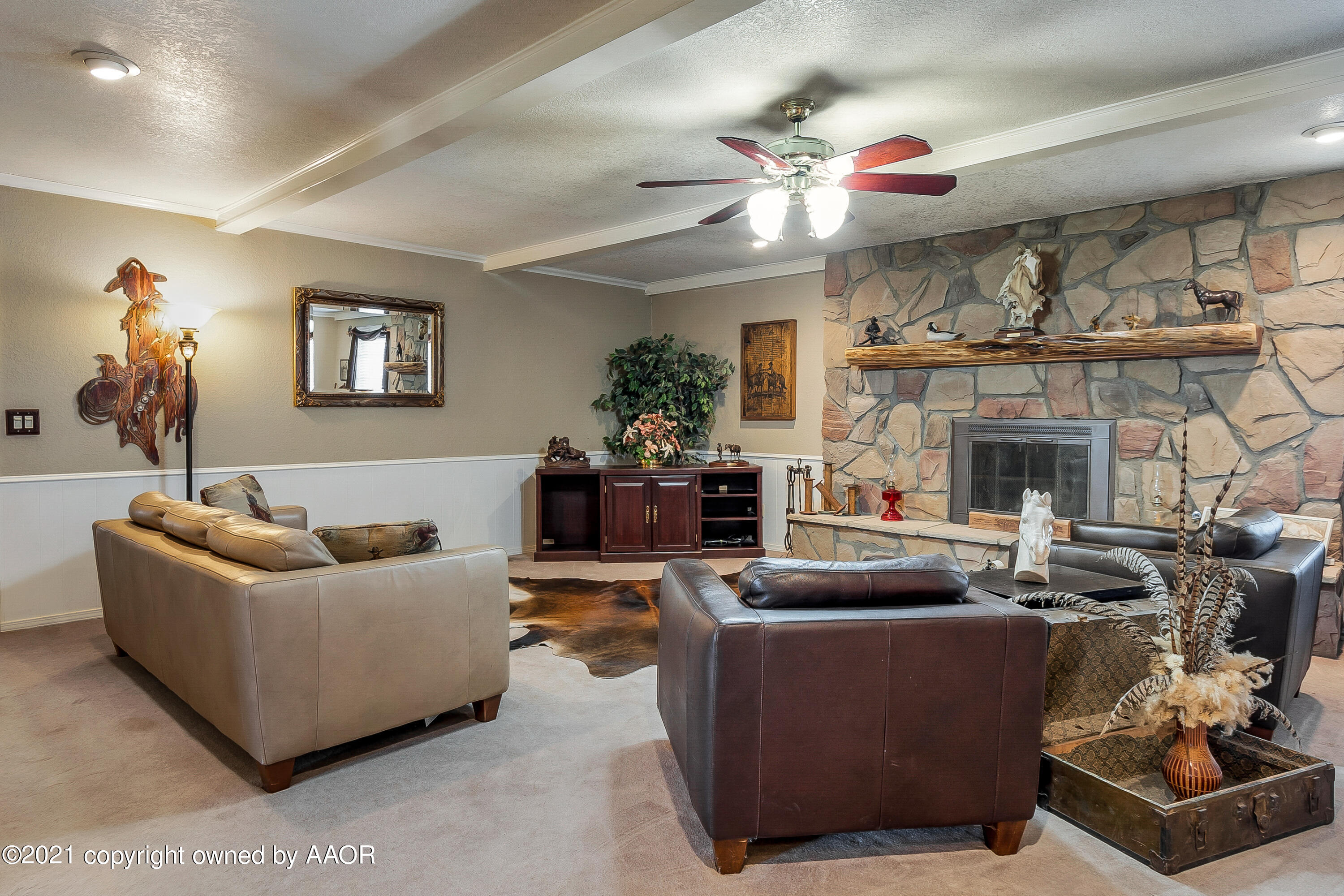 12900 Zita Road Amarillo, TX 79118 - Photo 7 of 32 007_Living Room
