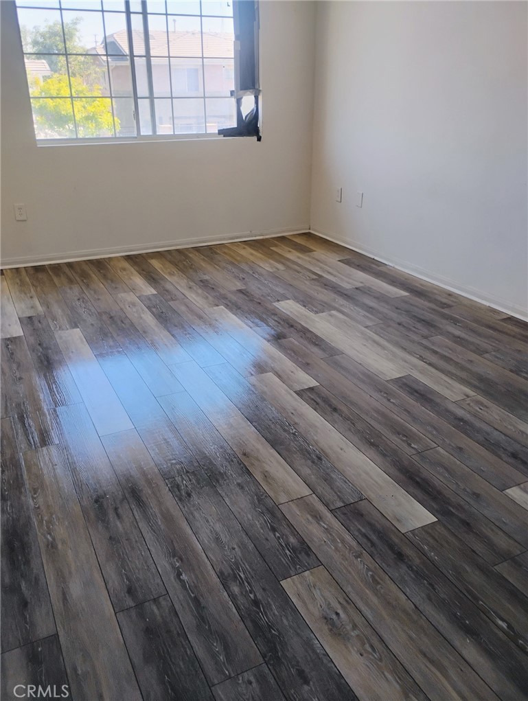 230 West South Street Rialto, CA 92376 - Photo 4 of 7