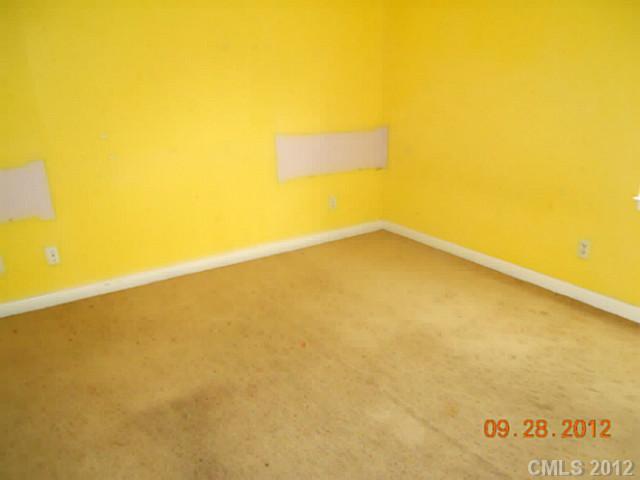 8218 Country Oaks Road Charlotte, NC 28227 - Photo 5 of 6