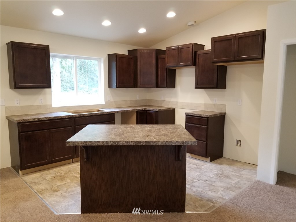 479 South Military Road Winlock, WA 98596 - Photo 2 of 13