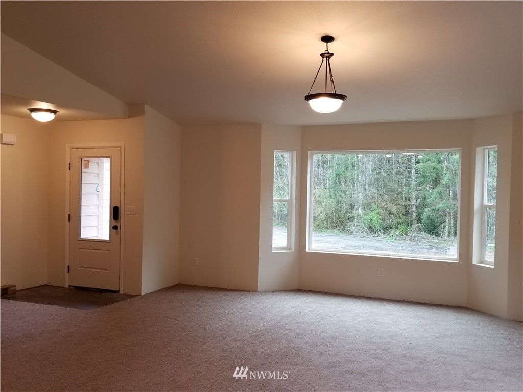 479 South Military Road Winlock, WA 98596 - Photo 3 of 13
