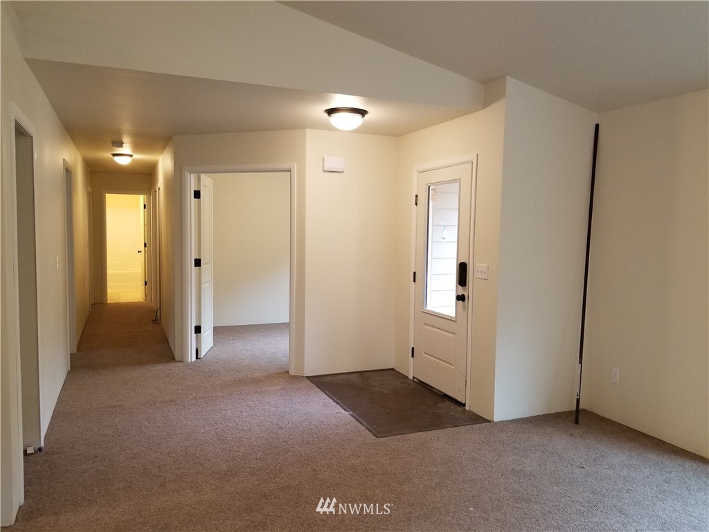 479 South Military Road Winlock, WA 98596 - Photo 5 of 13