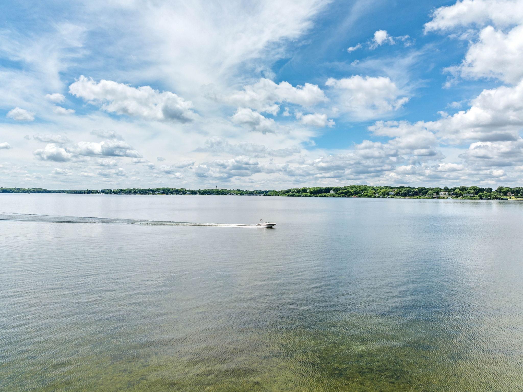 1365 Bracketts Point Road Wayzata, MN 55391 - Photo 22 of 24