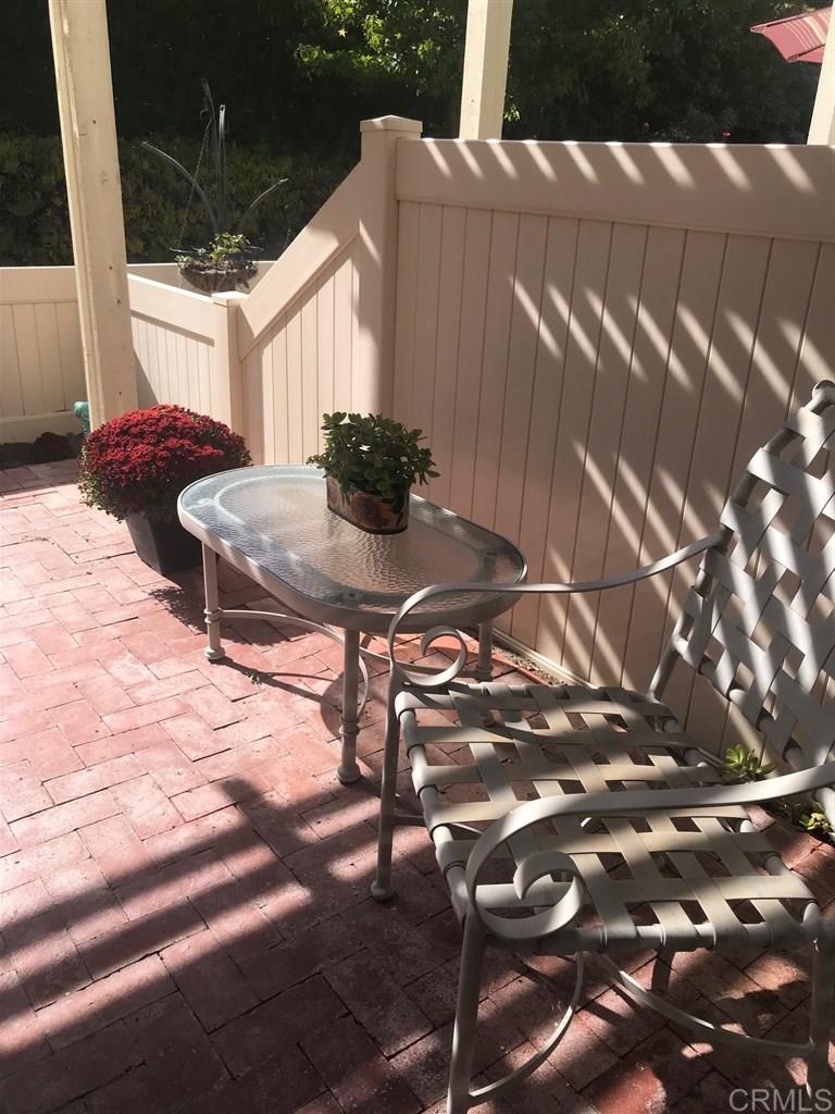 1933 Springdale Lane Encinitas, CA 92024 - Photo 15 of 21