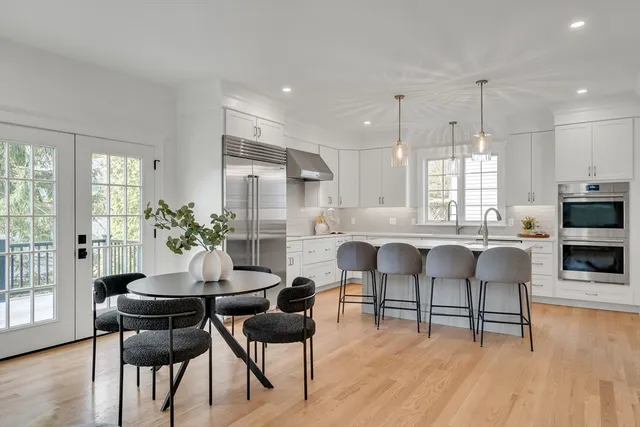 $2,599,000 | 17 Hamilton Road, Lexington, MA 02420