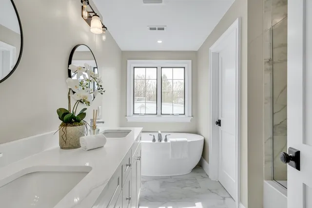 $2,599,000 | 17 Hamilton Road, Lexington, MA 02420