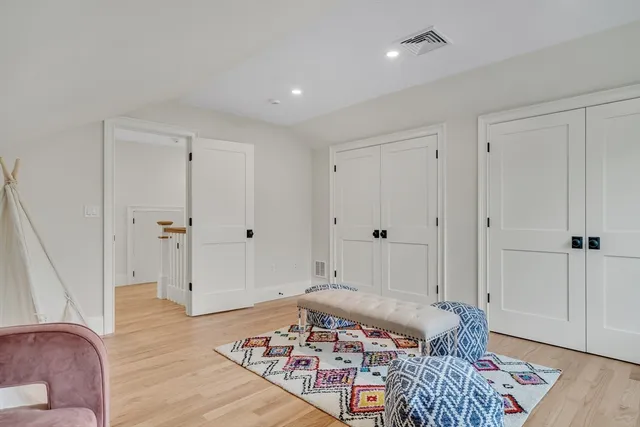 $2,599,000 | 17 Hamilton Road, Lexington, MA 02420