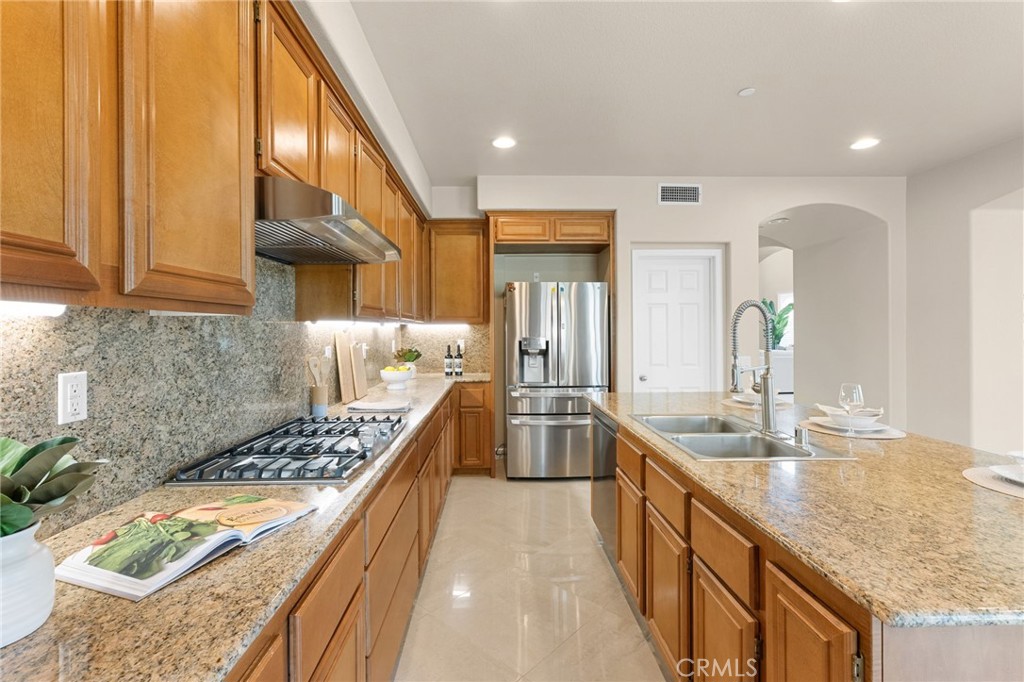 4068 Shady Ridge Circle Corona, CA 92881 - Photo 32 of 67