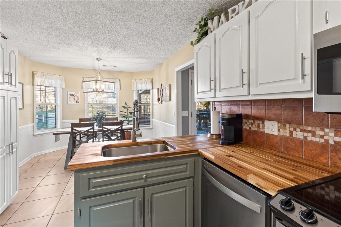2007 Rocky Brook Road Opelika, AL 36801 - Photo 3 of 22 Gallery Image 3