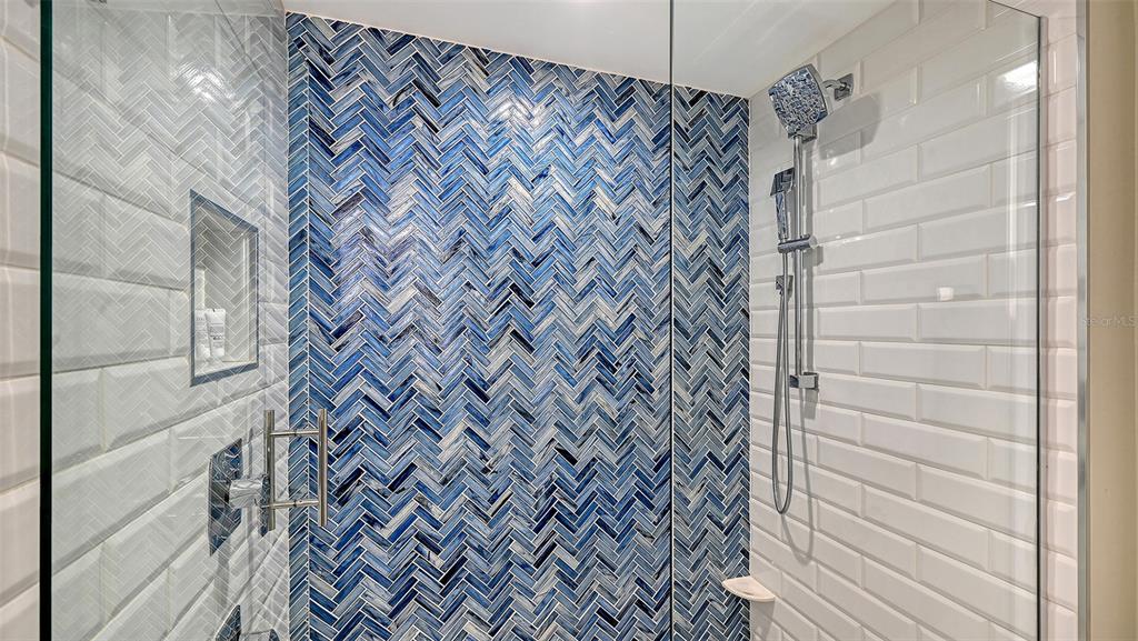 240 Sands Point Road, Unit 4206 Longboat Key, FL 34228 - Photo 19 of 41 Gallery Image 19