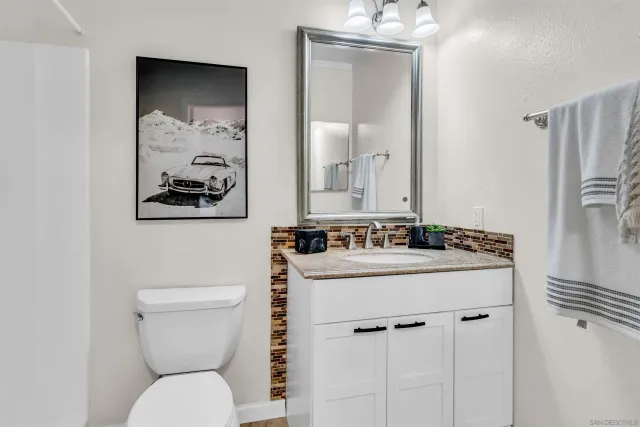 $650,000 | 2015 Daren Glen, Escondido, CA 92026