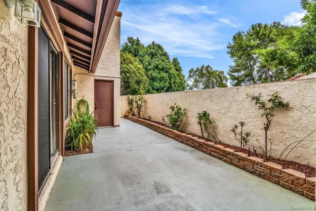 $650,000 | 2015 Daren Glen, Escondido, CA 92026