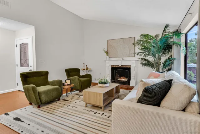 $650,000 | 2015 Daren Glen, Escondido, CA 92026