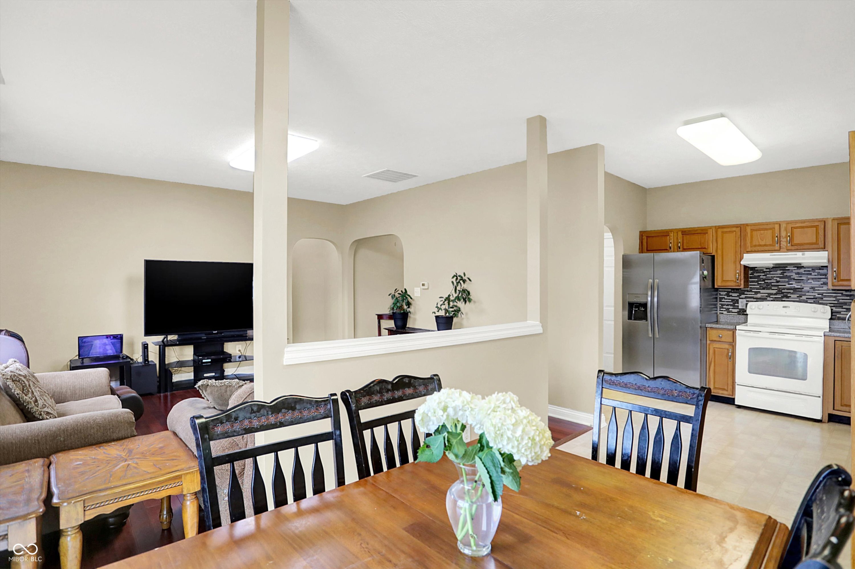 1007 Rentham Lane Indianapolis, IN 46217 - Photo 10 of 26 Gallery Image 10