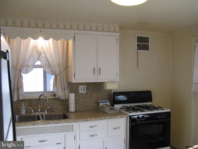 767 Priority Road York, PA 17404 - Photo 8 of 26 Gallery Image 8