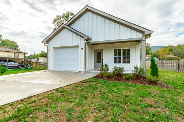 $2,100 | 125 Centro Street, Chattanooga, TN 37419