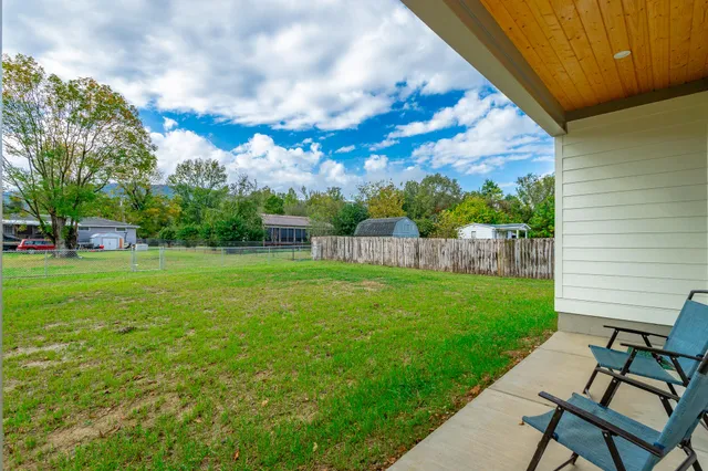 $2,100 | 125 Centro Street, Chattanooga, TN 37419