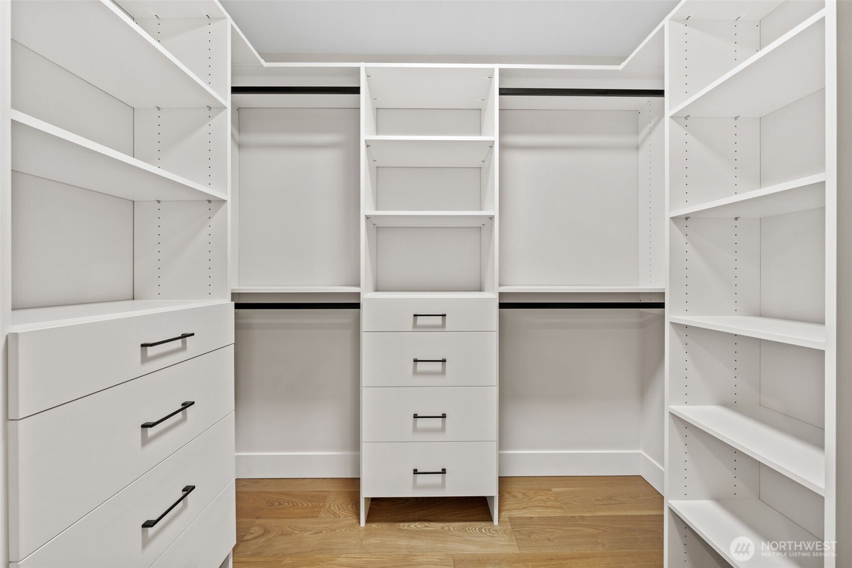 7905 240th Street Southwest Edmonds, WA 98026 - Photo 16 of 34