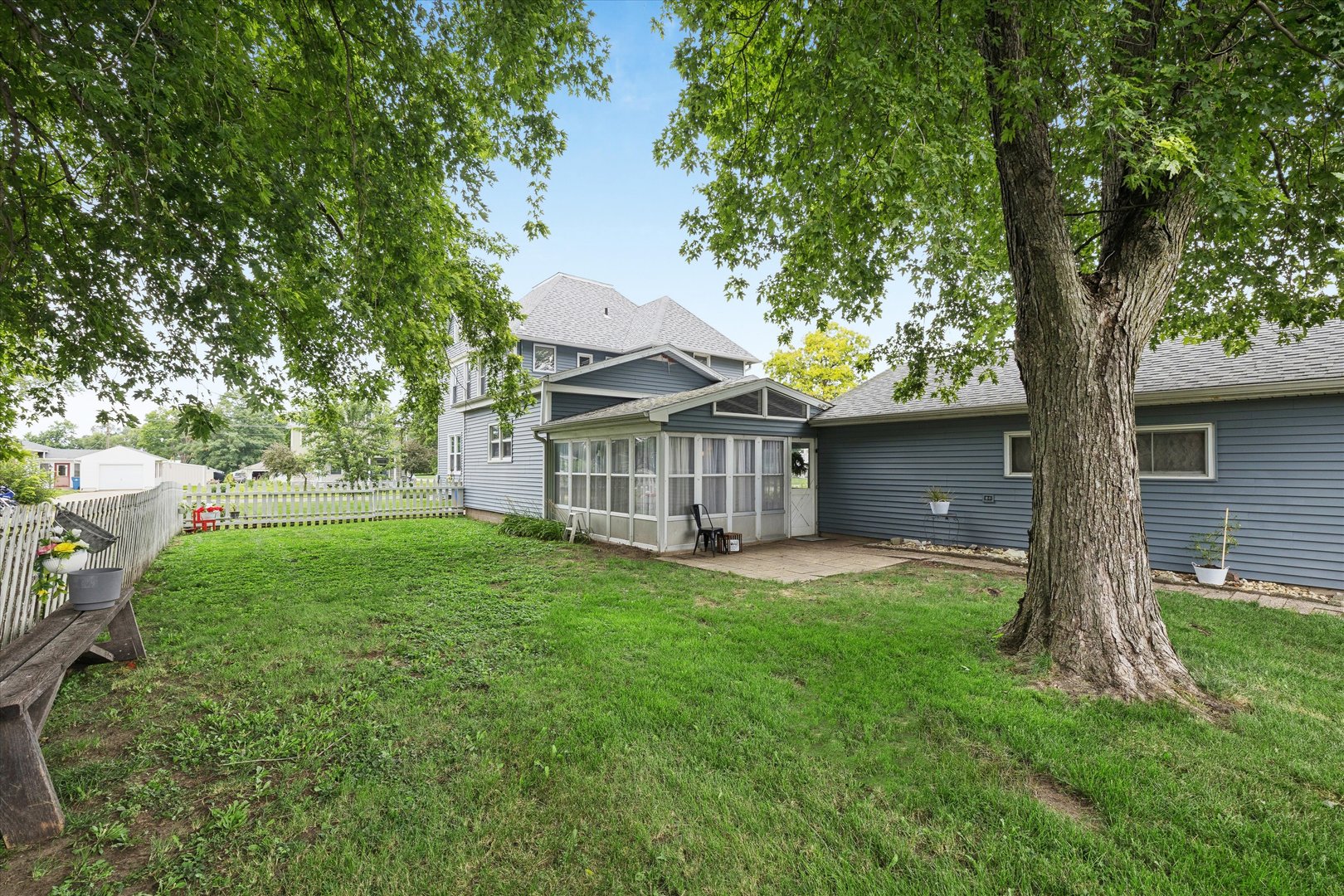 313 Grove Street Calamus, IA 52729 - Photo 10 of 40