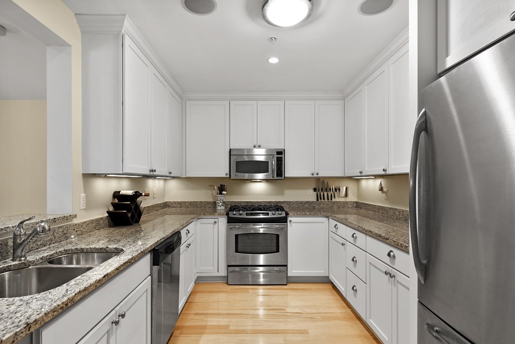 39 Intrepid Circle, Unit 102 Marblehead, MA 01945 - Photo 7 of 23 Gallery Image 7