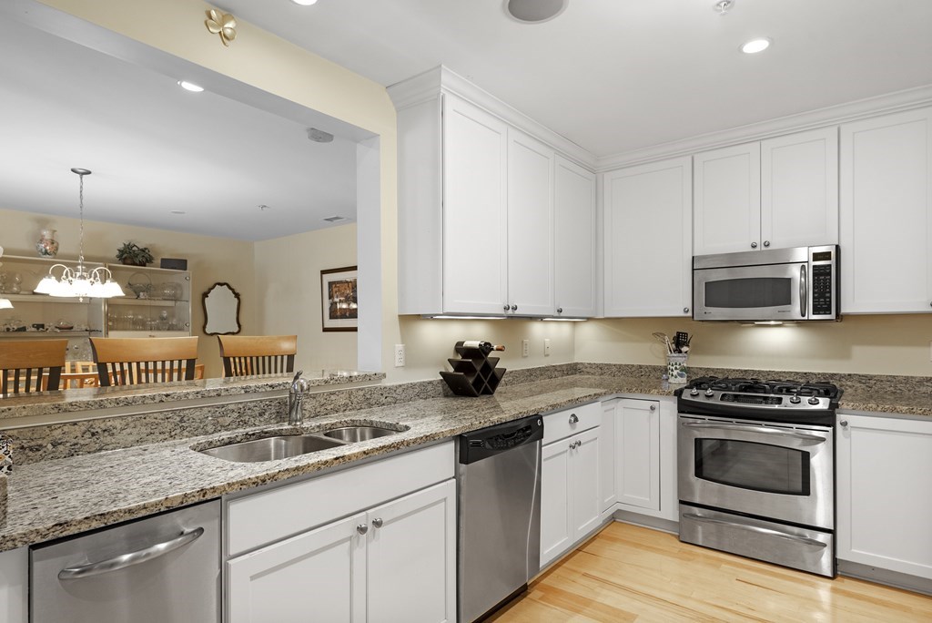 39 Intrepid Circle, Unit 102 Marblehead, MA 01945 - Photo 8 of 23 Gallery Image 8