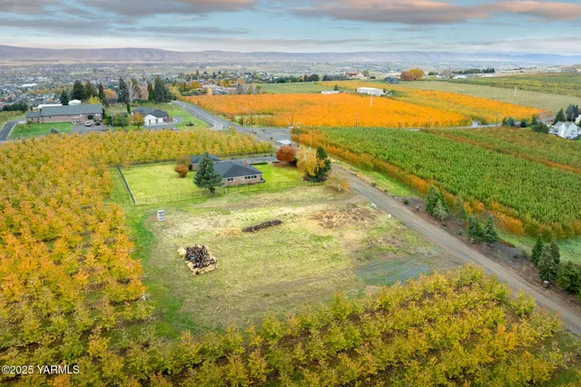 $549,900 | 7507 Scenic Drive, Yakima, WA 98908