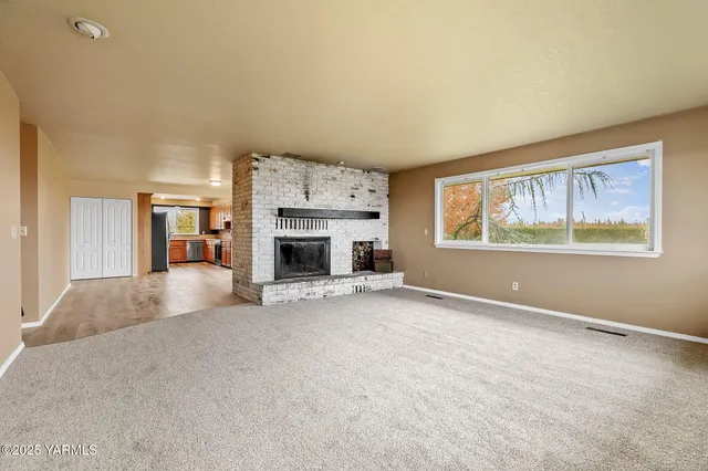 $549,900 | 7507 Scenic Drive, Yakima, WA 98908