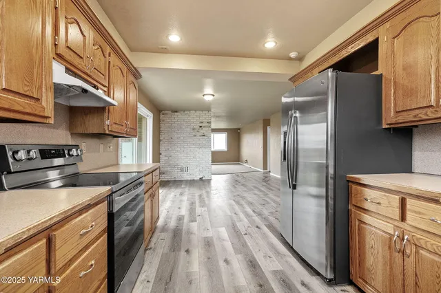 $549,900 | 7507 Scenic Drive, Yakima, WA 98908