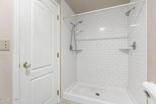 $549,900 | 7507 Scenic Drive, Yakima, WA 98908