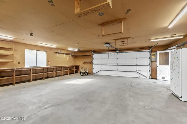 $549,900 | 7507 Scenic Drive, Yakima, WA 98908