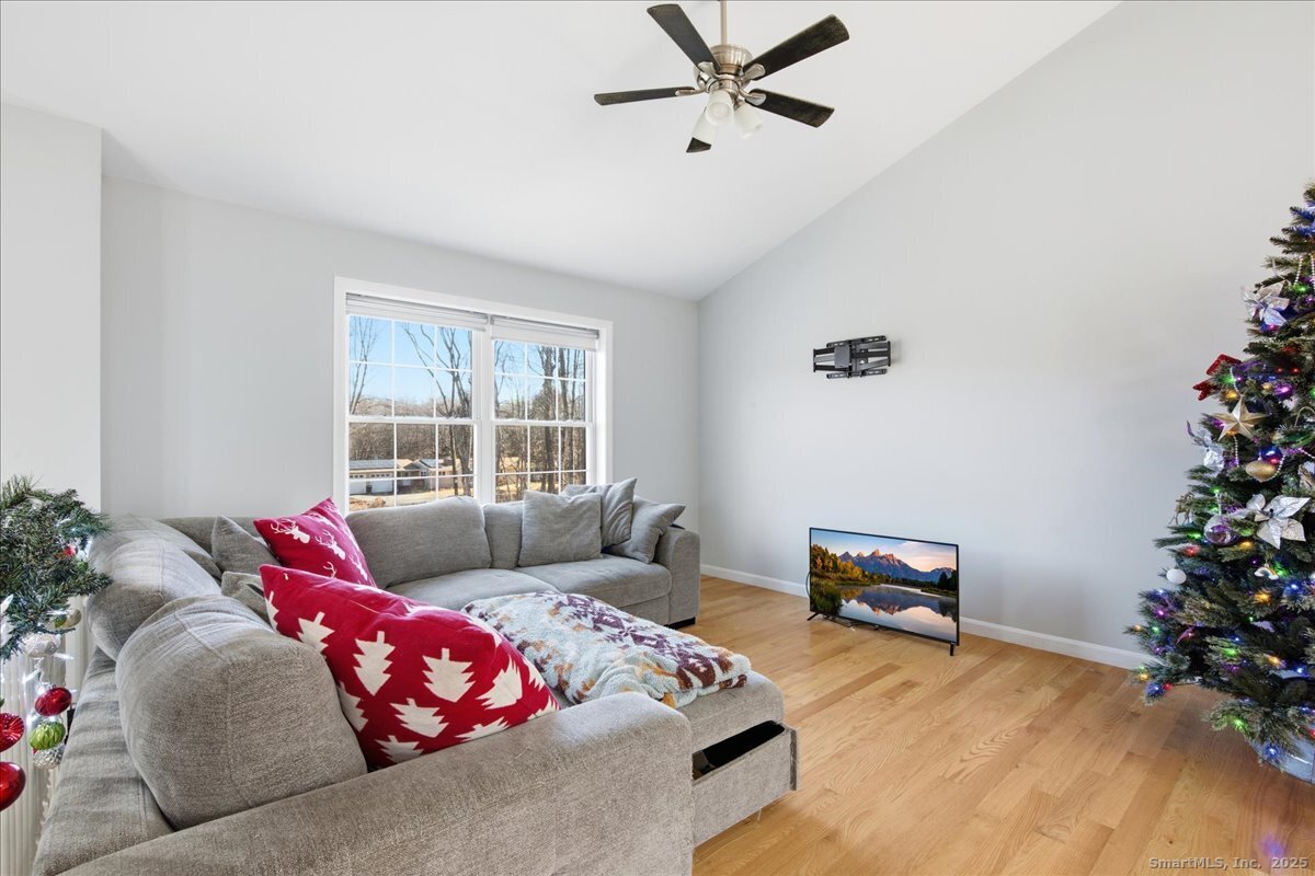 1084 East Lake Road Montville, CT 06370 - Photo 15 of 39