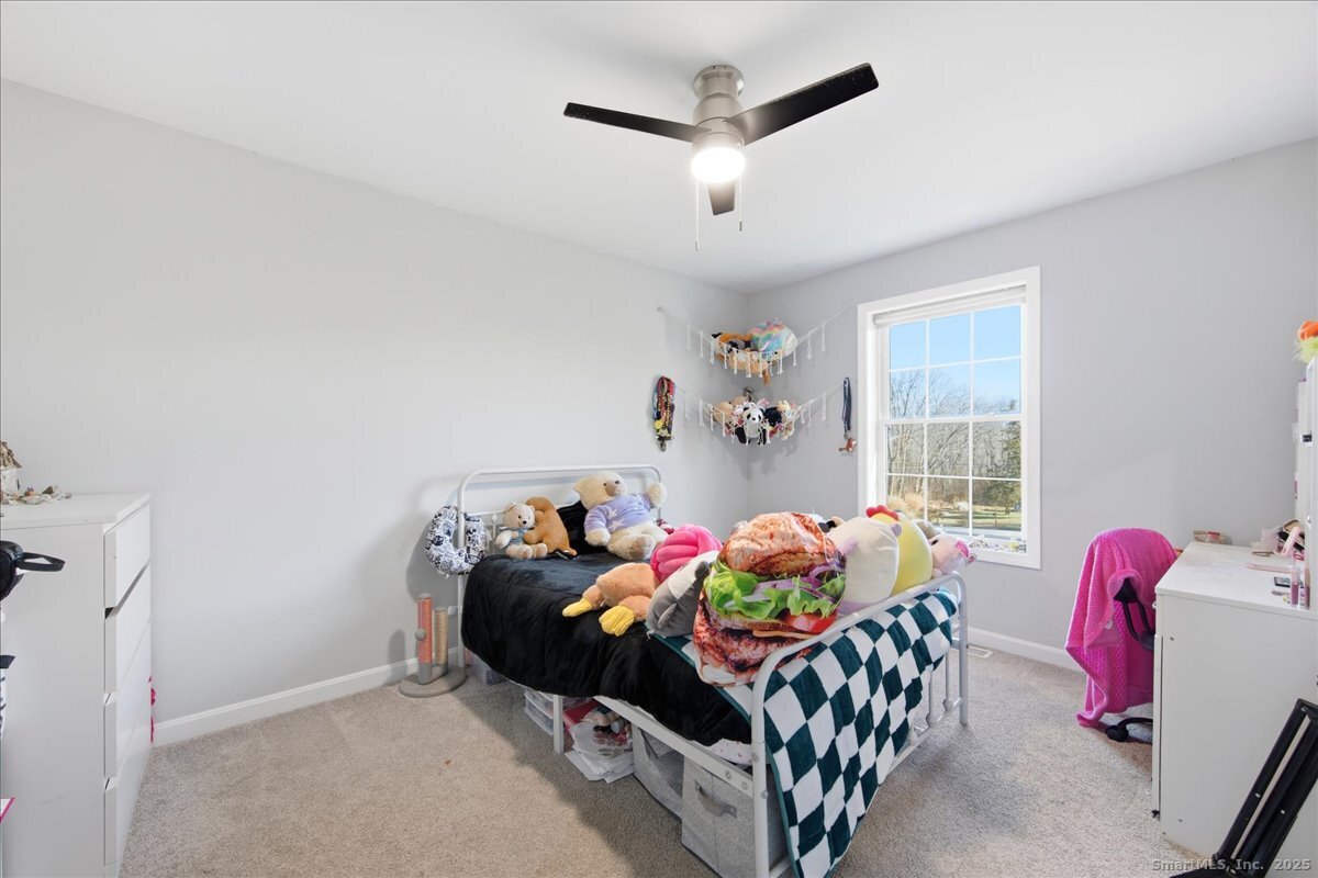 1084 East Lake Road Montville, CT 06370 - Photo 17 of 39