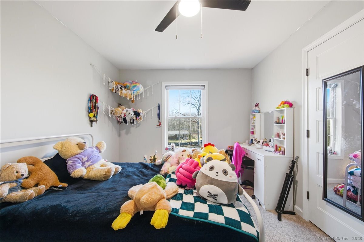 1084 East Lake Road Montville, CT 06370 - Photo 18 of 39