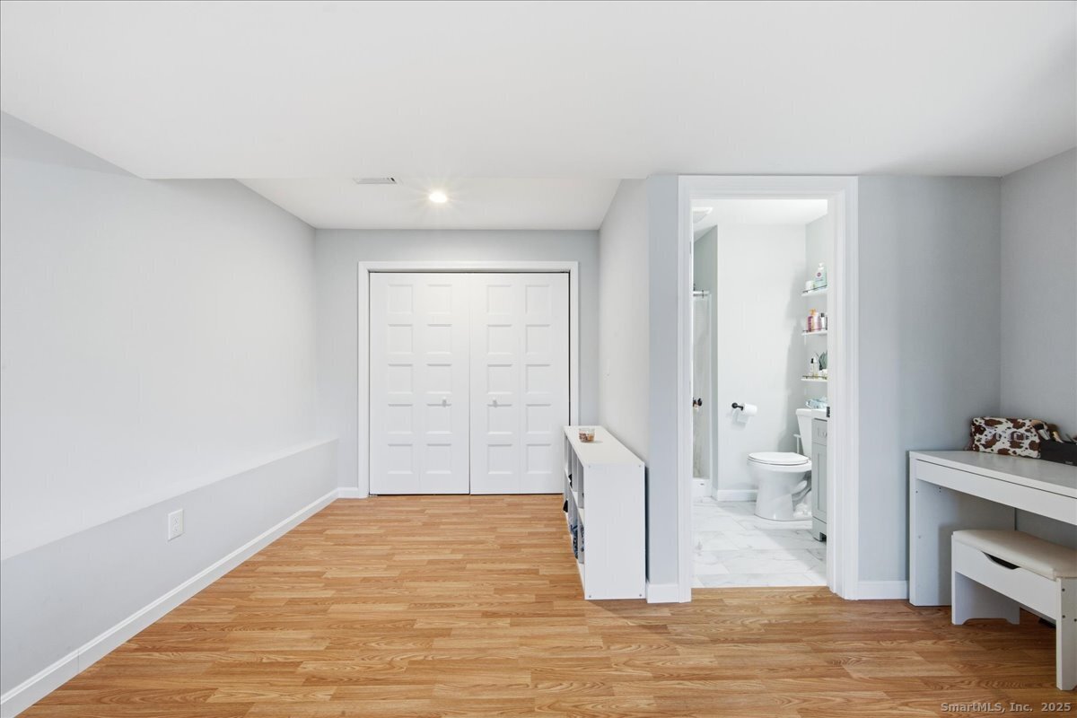 1084 East Lake Road Montville, CT 06370 - Photo 30 of 39