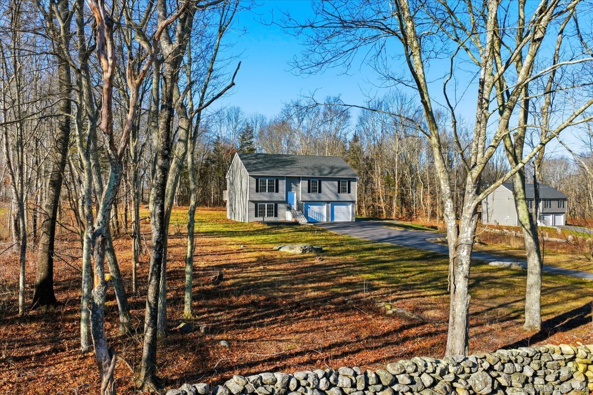 1084 East Lake Road Montville, CT 06370 - Photo 3 of 39