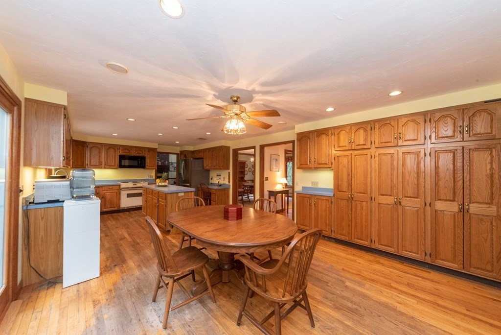 50 Oregon Road Southborough, MA 01772 - Photo 3 of 16 Gallery Image 3