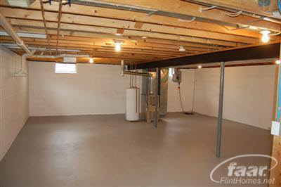 7392 North Nichols Road Flushing, MI 48433 - Photo 12 of 18 20192319-11.JPG
