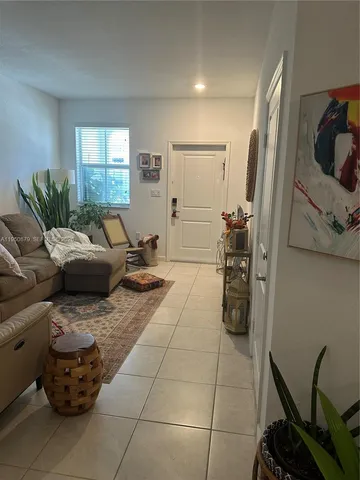 $2,800 | 2615 Southeast 12th Street, Homestead, FL 33035