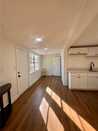 $1,200 | Undisclosed Address, Tampa, FL 33611