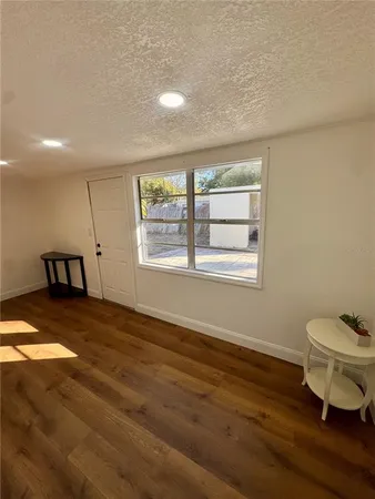 $1,200 | Undisclosed Address, Tampa, FL 33611